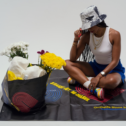 The Oussside Bag by The Lay Out